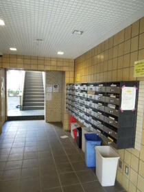 14/23 エントランス