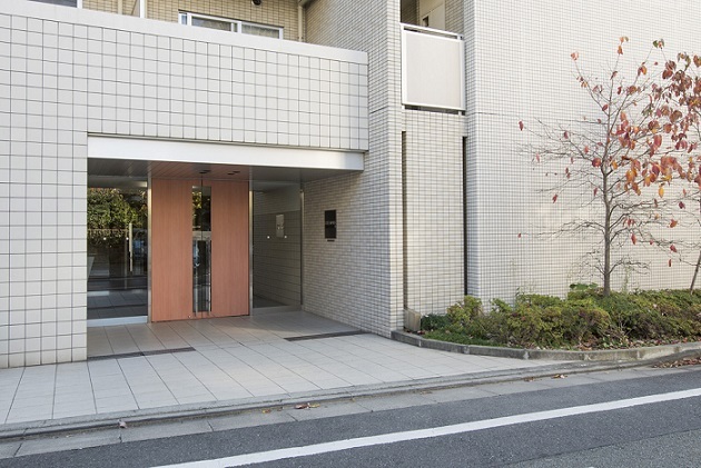 8/11 エントランス