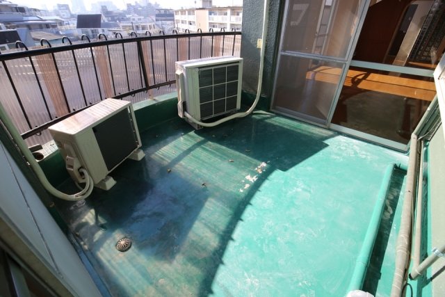 18/23 バルコニー