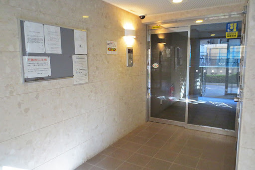 4/4 エントランス