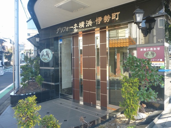 2/2 エントランス