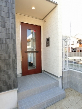 18/19 エントランス