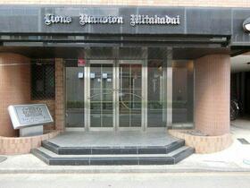 14/15 エントランス