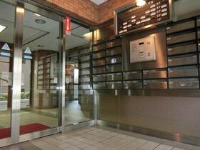 15/15 エントランス