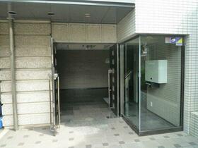 15/16 エントランス