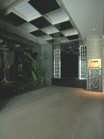 4/4 エントランス