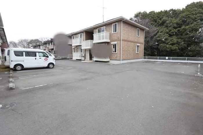 3/7 駐車場