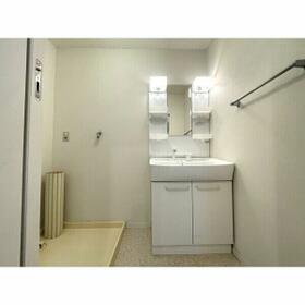 15/16 エントランス