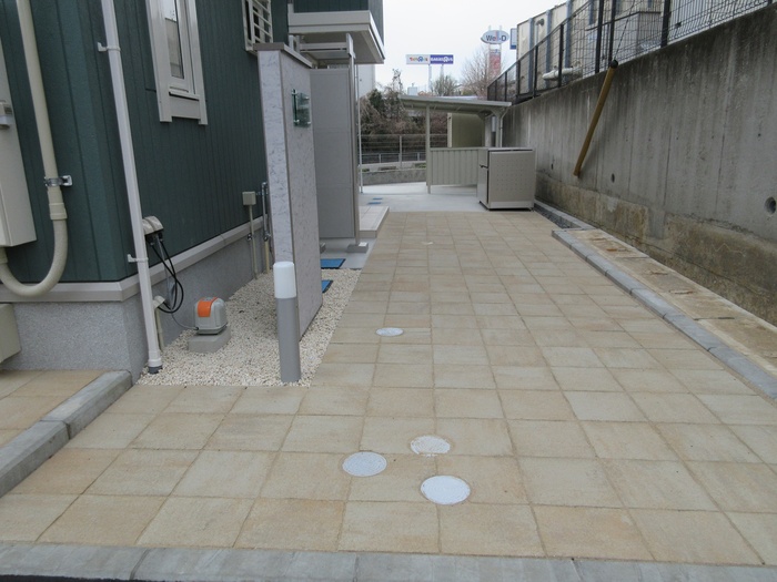 18/20 エントランス