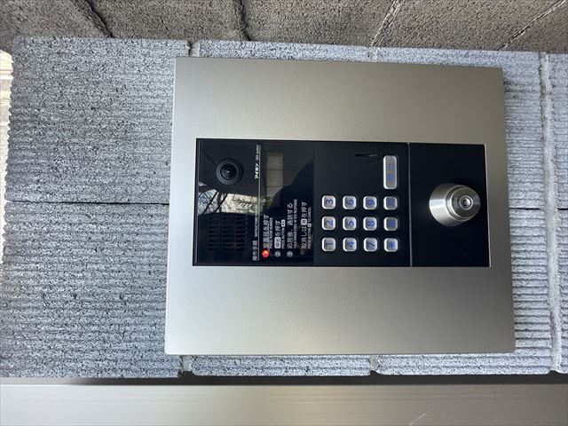 16/26 エントランス