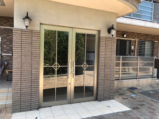 2/3 エントランス