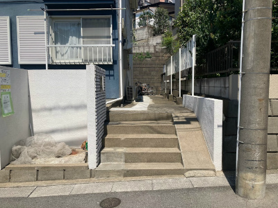 2/2 エントランス