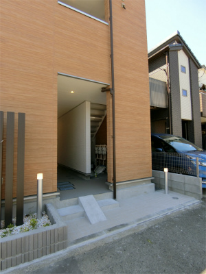 22/24 エントランス