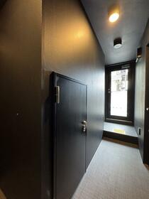 16/16 エントランス