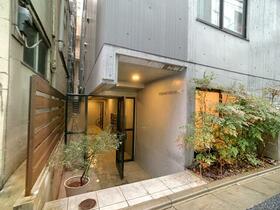 15/16 エントランス