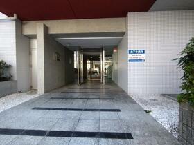 4/4 エントランス