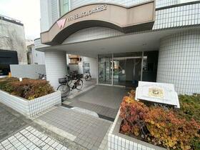 15/16 エントランス