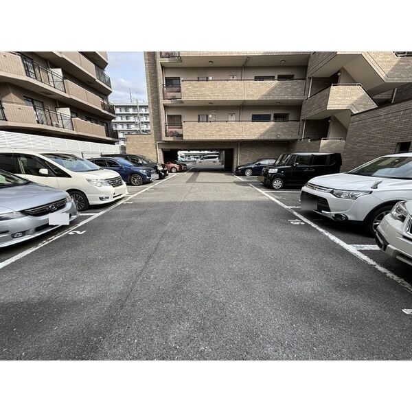 10/10 駐車場