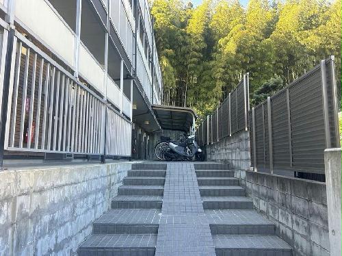 2/3 エントランス