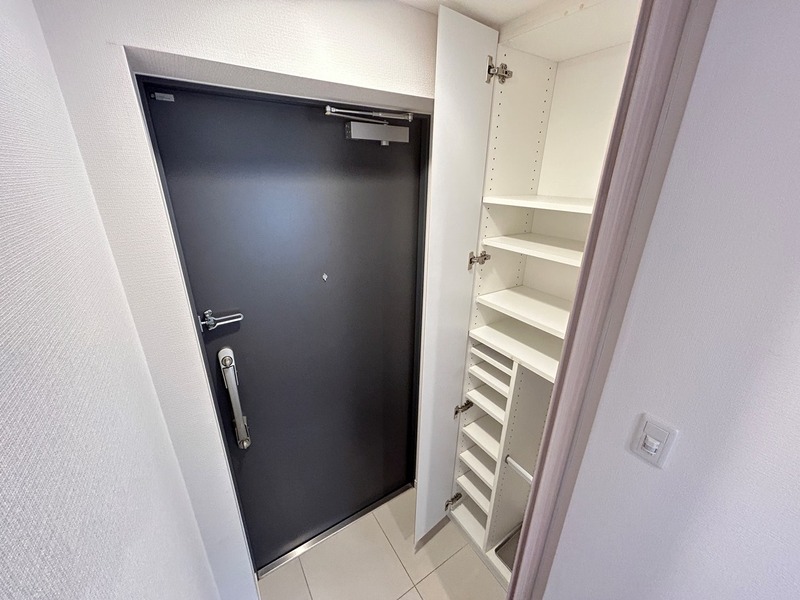 3/4 エントランス