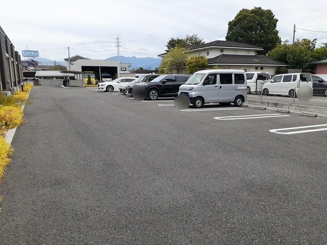 14/20 駐車場