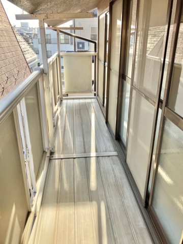 13/18 バルコニー