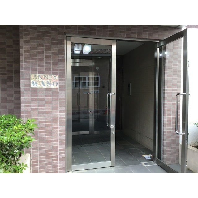 18/18 エントランス