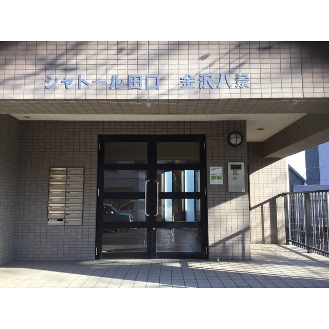 19/25 エントランス