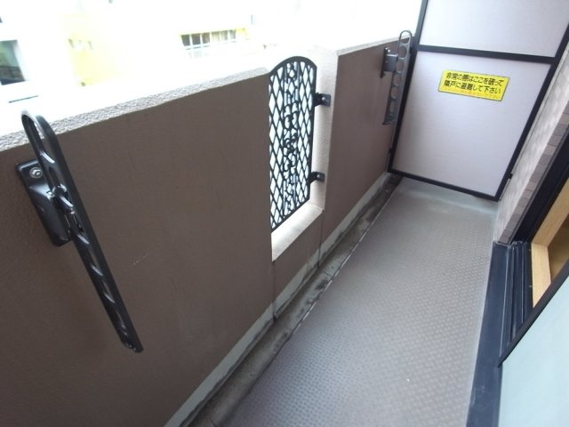 14/22 バルコニー