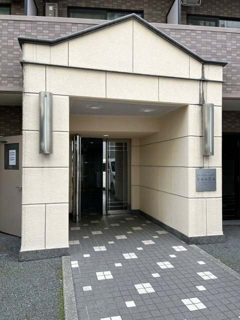 17/20 エントランス