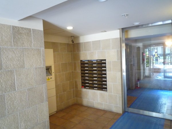 14/14 エントランス