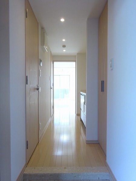 14/14 エントランス