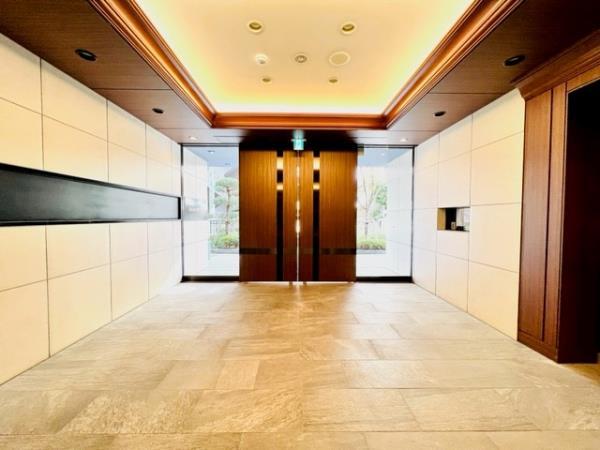 4/10 エントランス