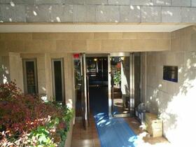 15/16 エントランス