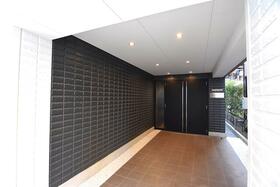 2/2 エントランス