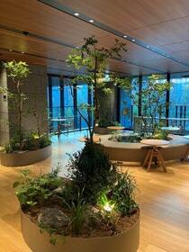 16/16 エントランス