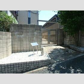 14/15 エントランス