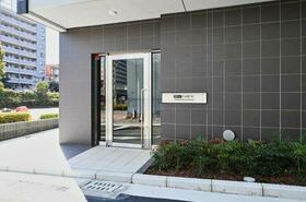 14/14 エントランス