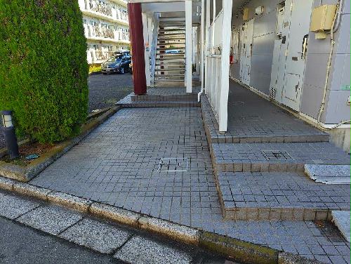 14/17 エントランス