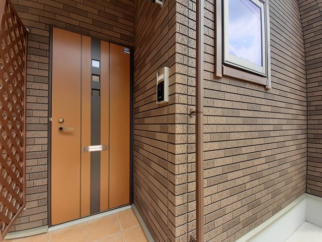 14/20 エントランス