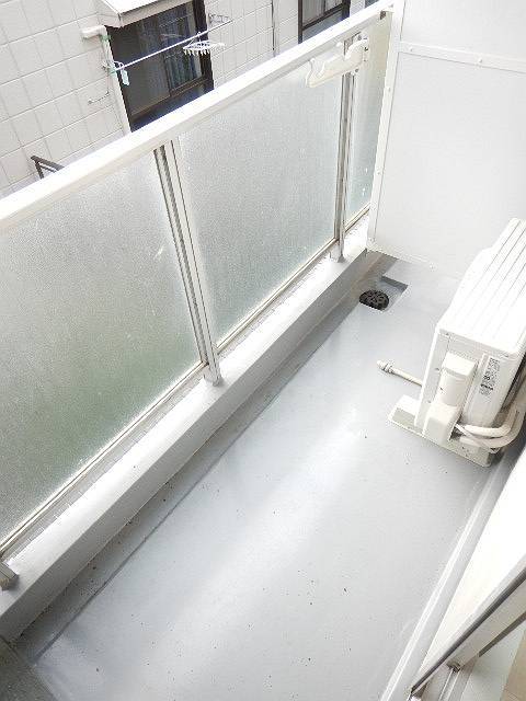 18/28 バルコニー