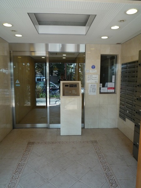 4/4 エントランス