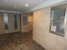 15/16 エントランス