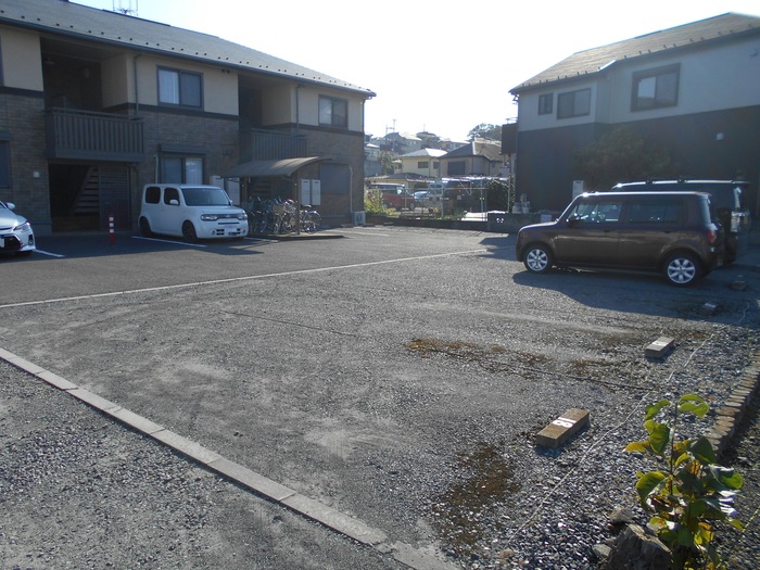 16/17 駐車場