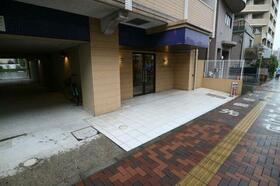 15/15 エントランス