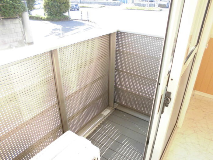 13/23 バルコニー