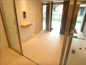 4/4 エントランス