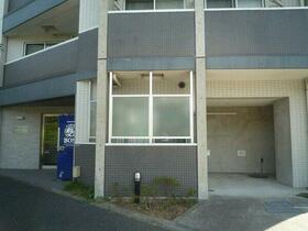 15/16 エントランス