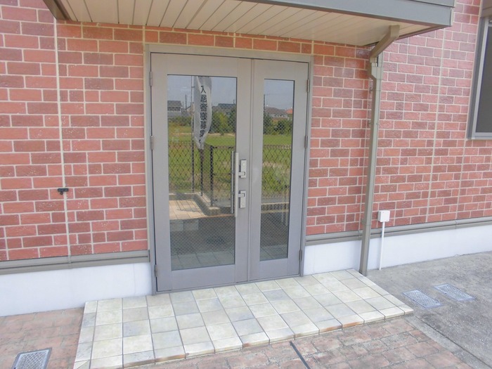 15/15 エントランス