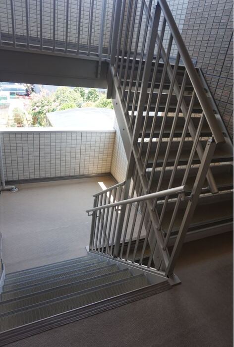 17/21 エントランス